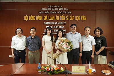 Chúc mừng Luật sư Lê Thị Dung – Giám đốc Công ty Luật TNHH Siglaw bảo vệ thành công luận án tiến sĩ Luật kinh tế 